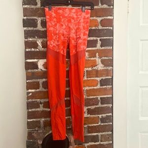 Adidas Peach Legging with Mesh Inserts Size S